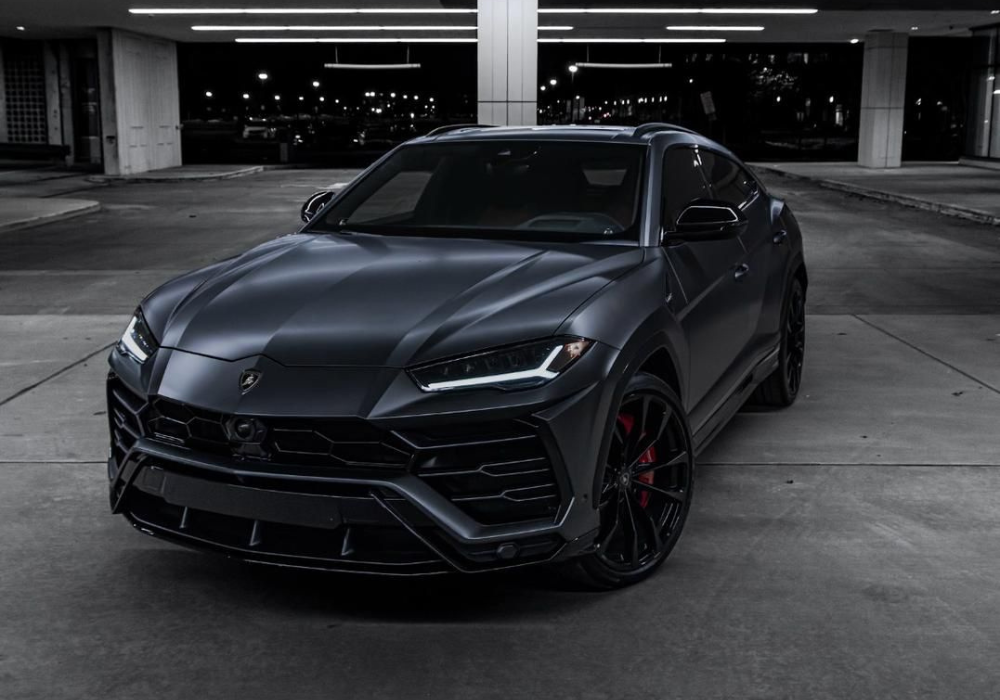Lamborghini Urus | Luxury SUV Rental | Level Up Luxuri